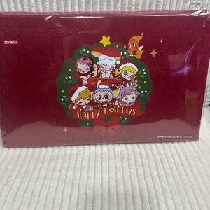 POP MART Holiday Event Apple of My Eye Series Felt Storage Box. New in plastic